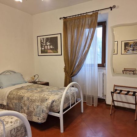 La Casa Di Elena Hotel Camerino Buitenkant foto