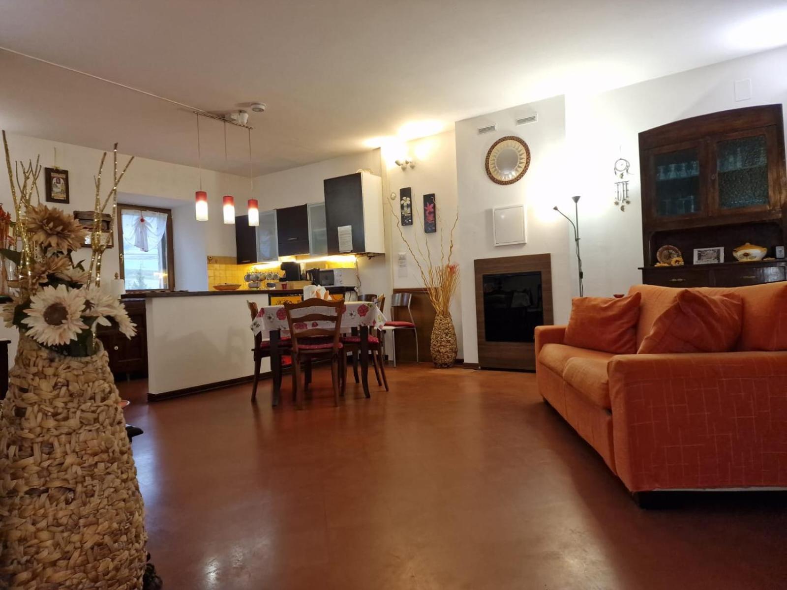 La Casa Di Elena Hotel Camerino Buitenkant foto